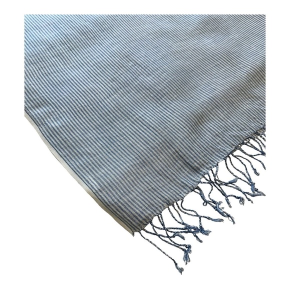 Blue & White Lightweight Scarf With Fringe - Picture 2 of 9